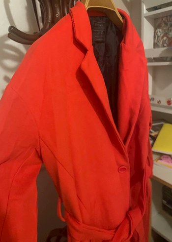 Kemerli Kırmızı Midi Kadın Kaban - Görsel 3