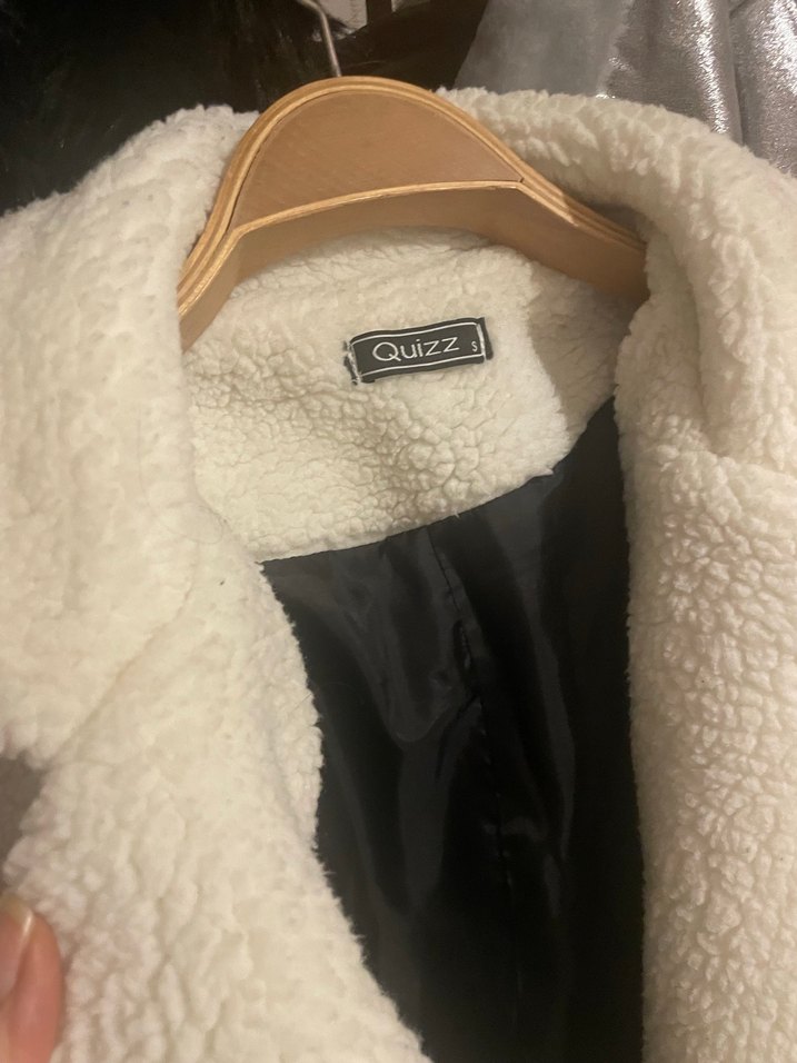 Ekru Midi Kadın Peluş Kaban - Görsel 3