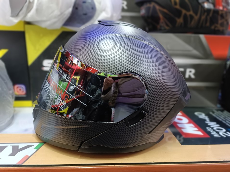 SIFIR ÇENE AÇILIR LAVOUS MOTOSİKLET KASKI - Görsel 2