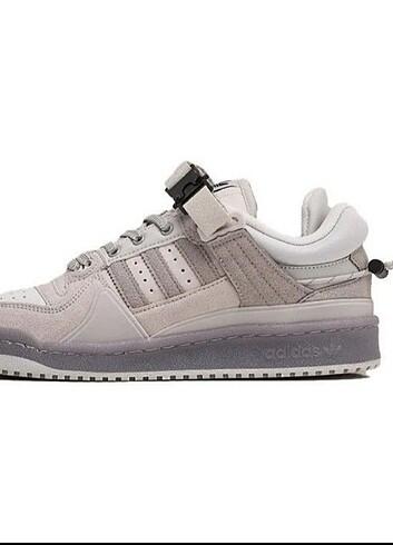 Adidas forum low bad bunny