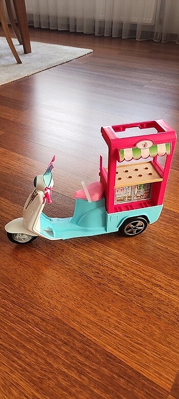 Barbie motor 