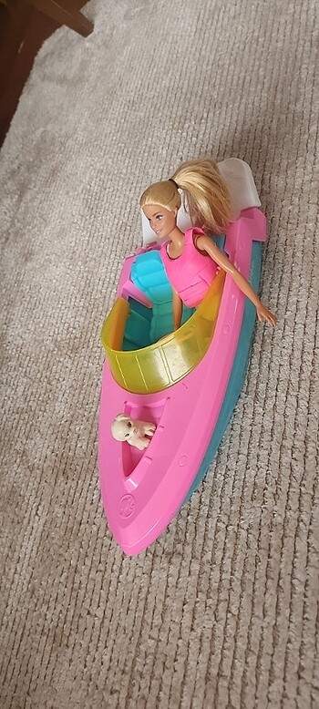 Barbie ve teknesi oyum seti