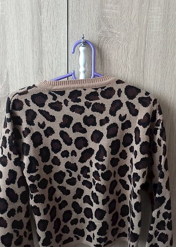 Leopar Desenli Düğmeli Kadın Hırka - Görsel 2