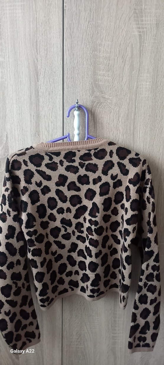 Leopar Desenli Düğmeli Kadın Hırka - Görsel 2