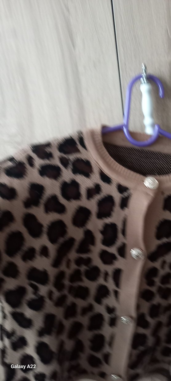 Leopar Desenli Düğmeli Kadın Hırka - Görsel 3