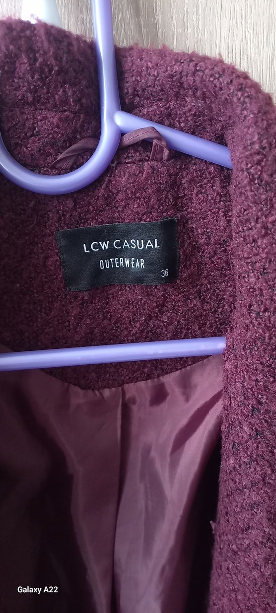 LC Waikiki Bordo Kabarık Kumaş Kaban - Görsel 2