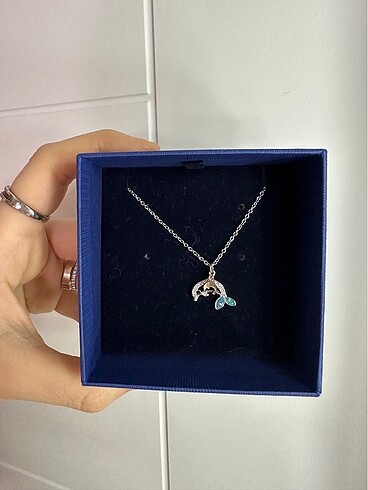 Swarovski marka yunus kolye