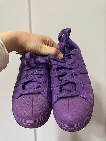 Mor adidas superstar