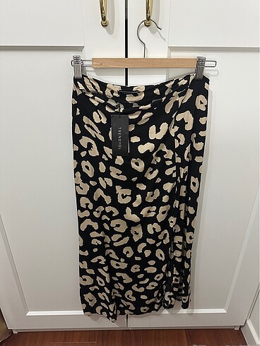 Leopar desenli midi etek