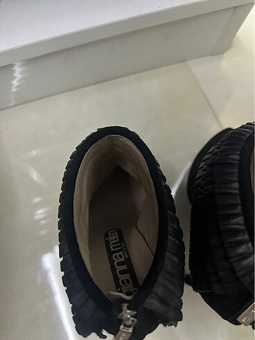 37 Beden siyah Renk Şık bot