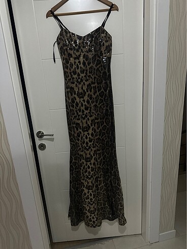 Leopar abiyeelbise