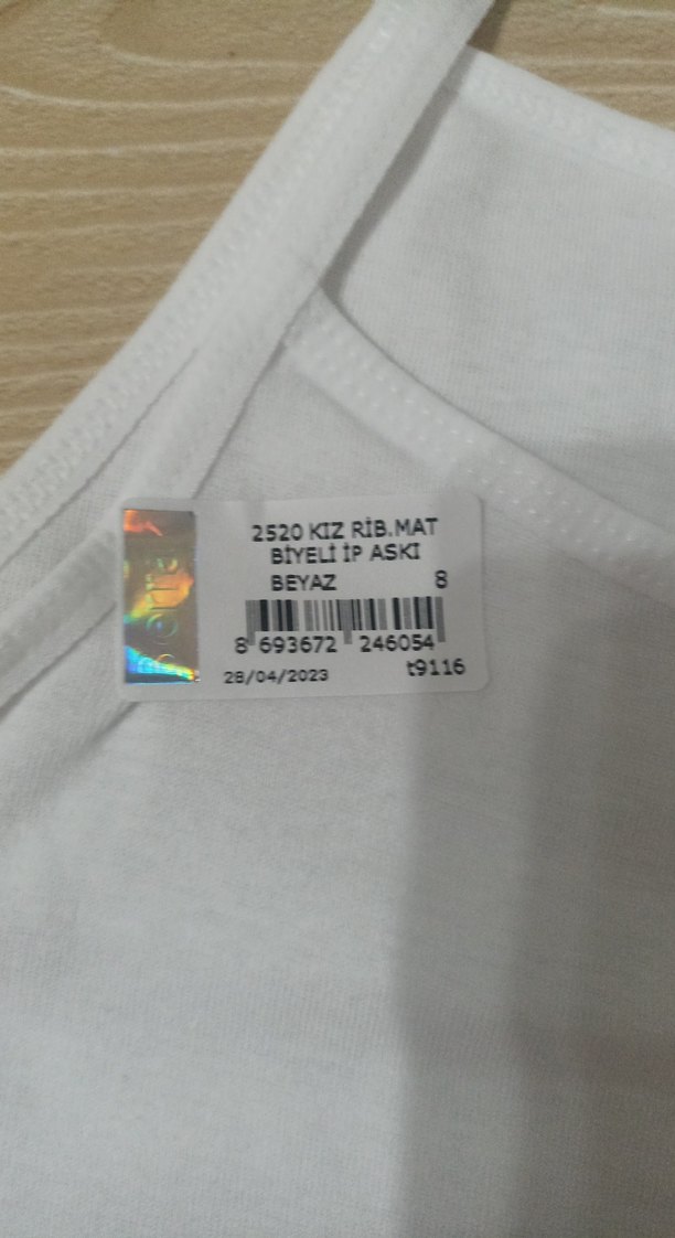 Beyaz Çocuk Atlet - Görsel 3