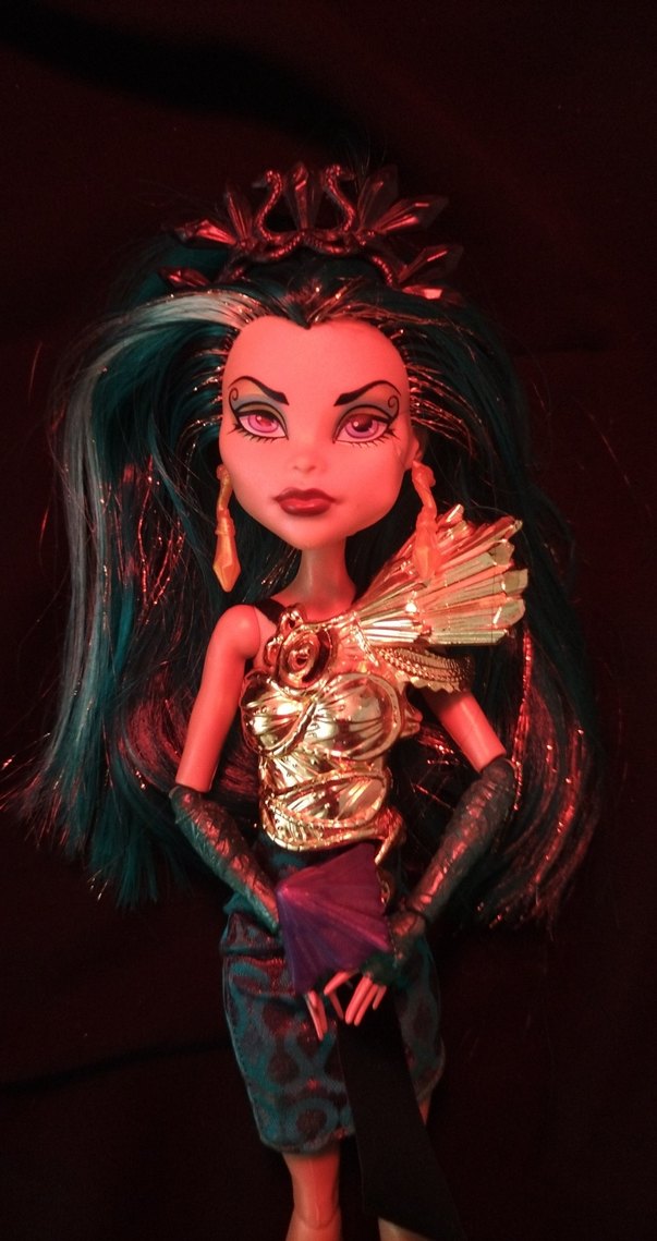 Karanlık Çok Renkli Bebek - Görsel 3