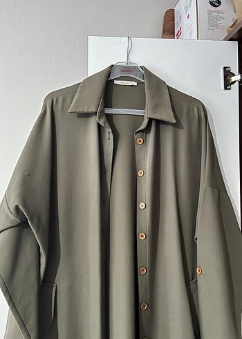 Düğmeli Uzun Haki Kadın Kaban - Görsel 2