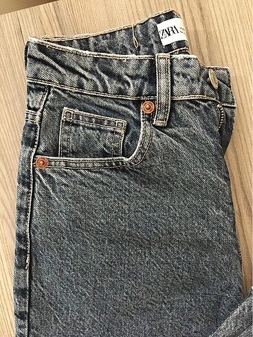 Zara Mom Jean