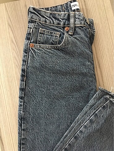 32 Beden mavi Renk Mom Jean
