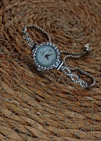 Taş Detaylı Vintage Kadın Saati
