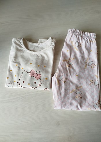 Hello Kitty Baskılı pijama takımı - Görsel 2