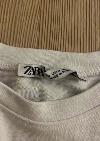 Zara beyaz göğsün biraz altinda biten crop - Görsel 2