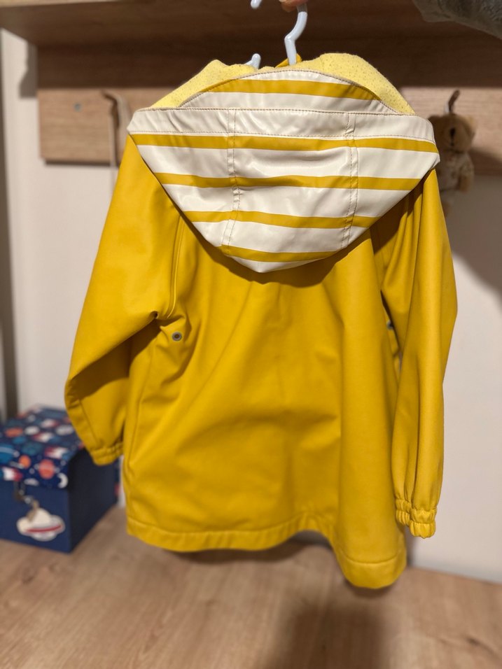 Kapüşonlu Sarı Erkek Çocuk yağmurluk - Görsel 5