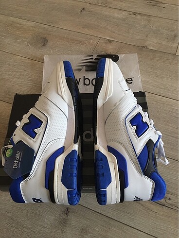 44 Beden NEW BALANCE 550 BLUE/WHİTE - 43 NO - 0 ÜRÜN
