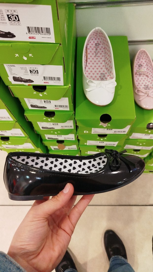 Siyah Fiyonk Detaylı Çocuk Babet - Görsel 2