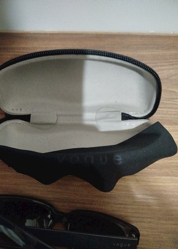 Şeffaf Gri Vogue Erkek Güneş Gözlüğü - Görsel 3