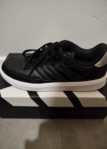 Adidas kadın spor ayakkabı - Görsel 2