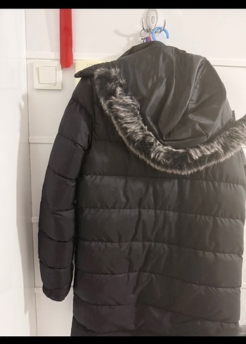 Siyah Kürklü Kadın Kışlık Mont - Görsel 5