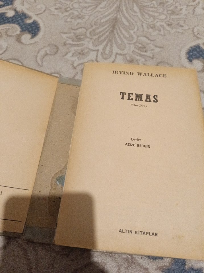 Irving Wallace temas the plot kitap - Görsel 2