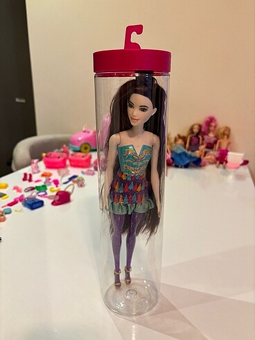 Barbie Color renk değiştiren bebeğim