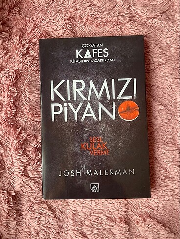 kırmızı piyano