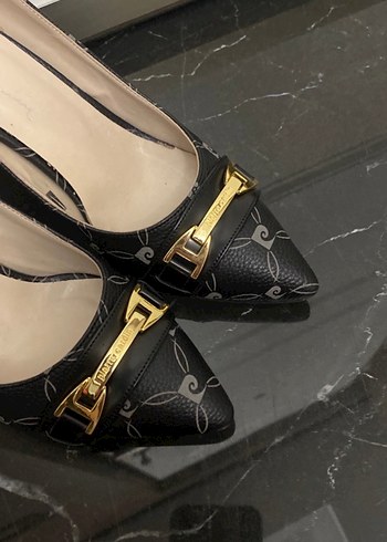Pierre Cardin Siyah Yılan Desenli Tokalı Stiletto
