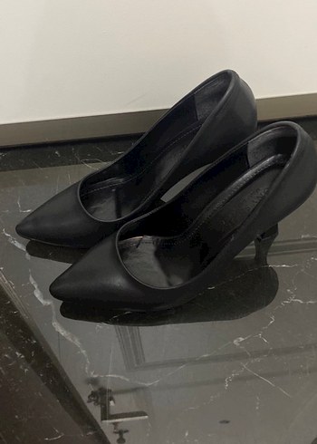 Siyah Klasik Stiletto Topuklu Kadın Ayakkabı