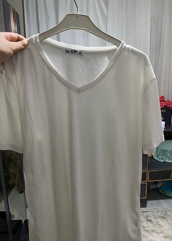 Kadın Beyaz Kısa Kollu Tişört - Görsel 2