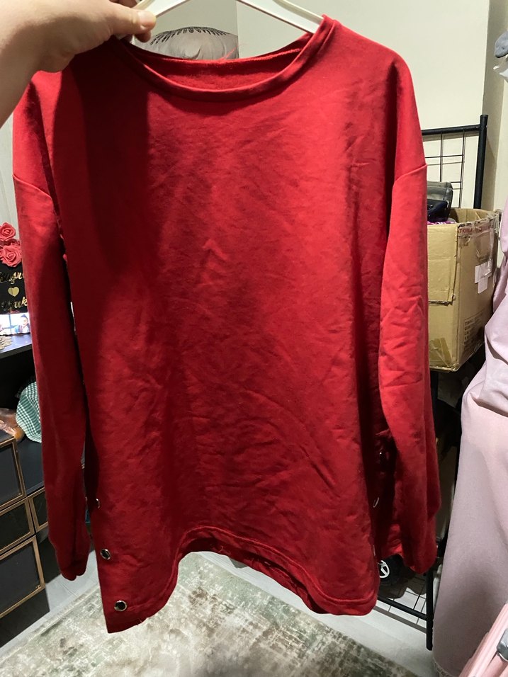 Düğmeli Kırmızı Kadın Sweatshirt - Görsel 3