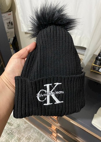 Siyah Örgü Kadın Bere - Sokak Stili ve krem bere şapka - Görsel 2