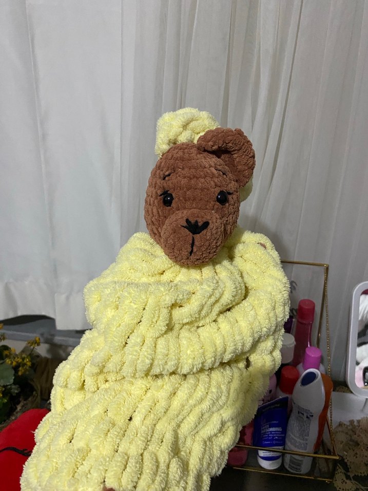 Kırmızı Kalp Yastıklı Renkli Peluş Oyuncak ve örgü uyku arkadaşı - Görsel 4