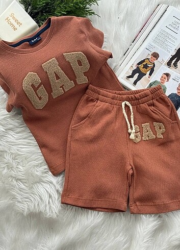 Gap GAP ERKEK ÇOCUK ŞORTLU TAKIM