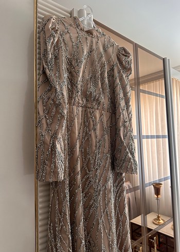 Bej İşlemeli Uzun Kollu Abiye Elbise - Görsel 3