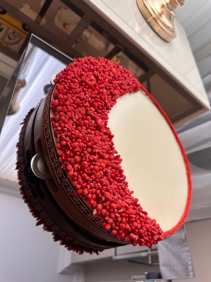 Kırmızı Nakışlı kına defi - Görsel 2