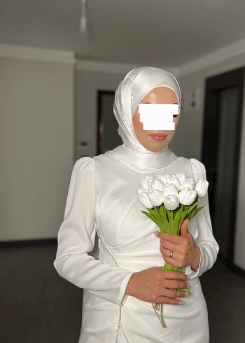 Nikah elbisesi . Olduğu gibi boşa masraf yapmayın harika