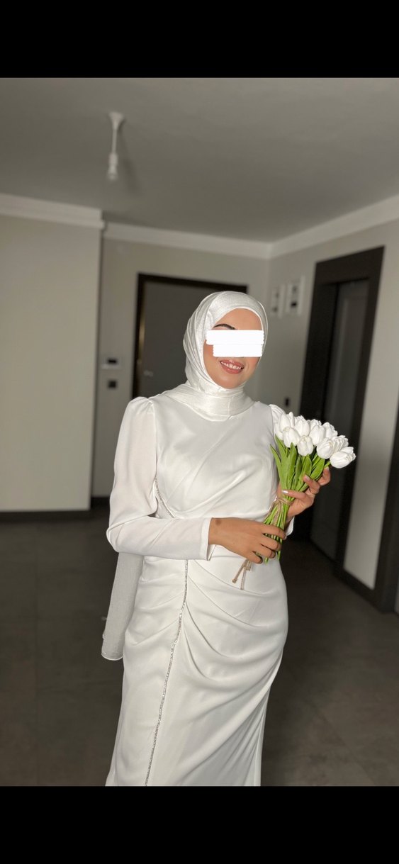 Nikah elbisesi . Olduğu gibi boşa masraf yapmayın harika - Görsel 2