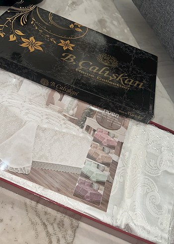 Beyaz Nakışlı Aden Yatak Örtüsü - Görsel 9