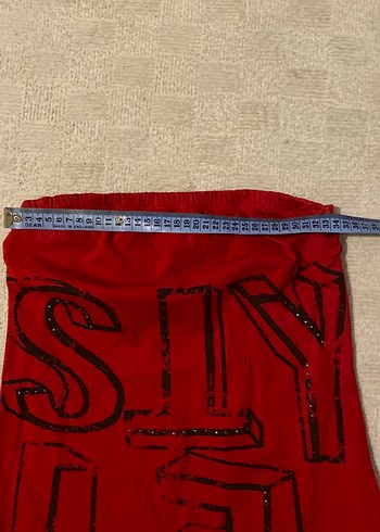 Bershka Kızlar için Kırmızı Pul İşlemeli Straplez Bluz