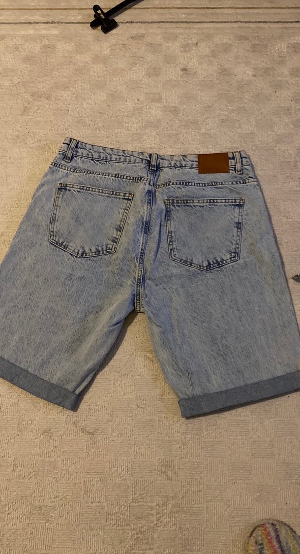 Gri Kadın Denim Mini Şort - Görsel 4
