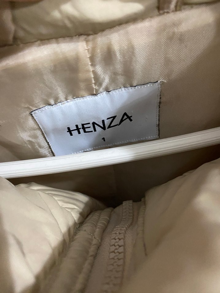 Henza Düğmeli Bej Uzun Kadın Kışlık Mont - Görsel 4