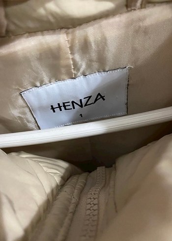 Bej Uzun Düğmeli Kadın Kapitone Mont - Görsel 4