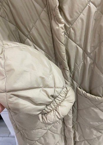 Bej Uzun Düğmeli Kadın Kapitone Mont - Görsel 3