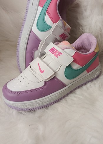 34 Beden çeşitli Renk Nike Kız Çocuk Çok Renkli Velcro Spor Ayakkabı